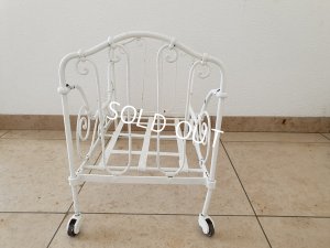 画像3: アイアン製ドールベッド