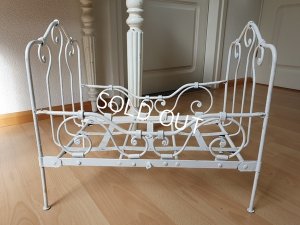 画像2: アイアン製ドールベッド