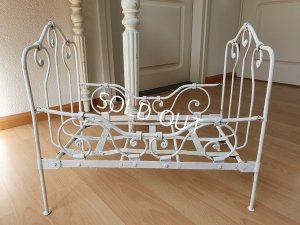 画像3: アイアン製ドールベッド