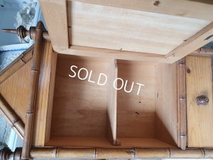 画像15: アンティークドールキャビネット