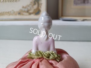 画像6: アンティークボックス付ハーフドール