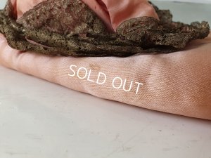 画像13: アンティークハーフドールハンキーケース