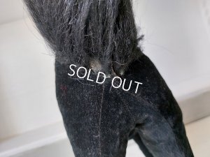 画像13: シュタイフ社の黒猫TomCat