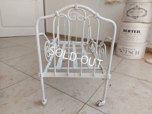 画像2: アイアン製ドールベッド