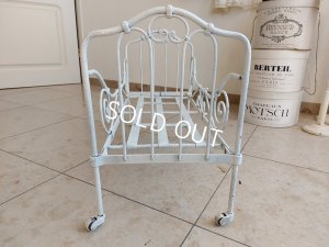 画像3: アイアン製ドールベッド