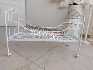 画像5: アイアン製ドールベッド