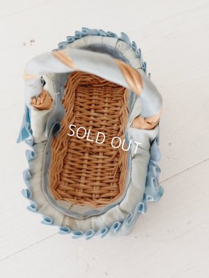 画像11: セルロイドドール付きドールベッド