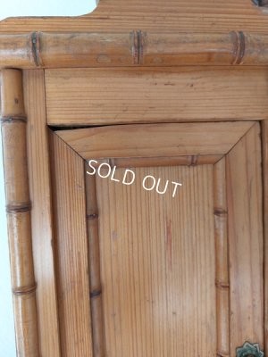 画像18: アンティークドールキャビネット