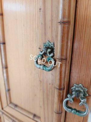 画像3: アンティークドールキャビネット