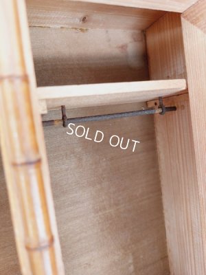 画像13: アンティークドールキャビネット