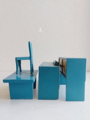 画像6: アンティークドールハウス家具セット