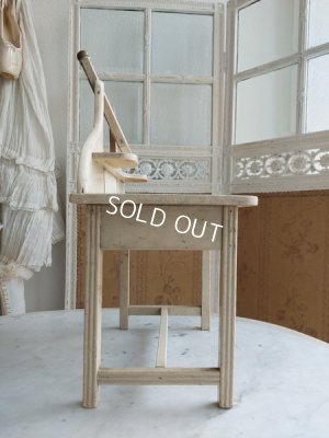 画像10: アンティークドールドレッサー