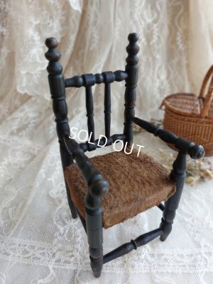 antiquedollchair