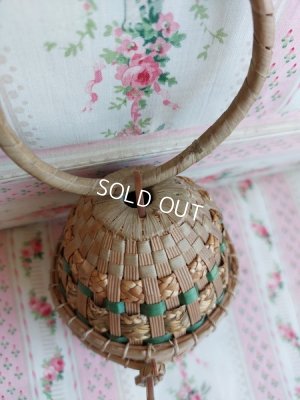 画像3: アンティークたまご型ドールバスケット