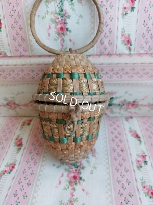画像7: アンティークたまご型ドールバスケット