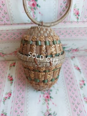 画像11: アンティークたまご型ドールバスケット