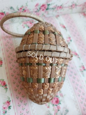 画像12: アンティークたまご型ドールバスケット