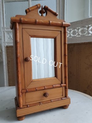 画像11: アンティークドールキャビネット