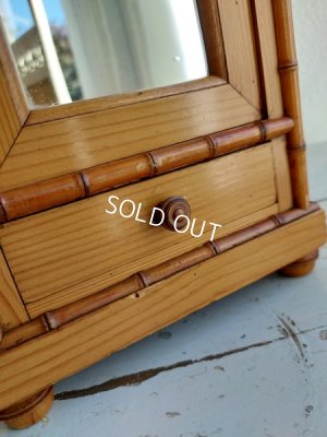 画像3: アンティークドールキャビネット