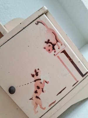 画像3: アンティークドールキャビネット