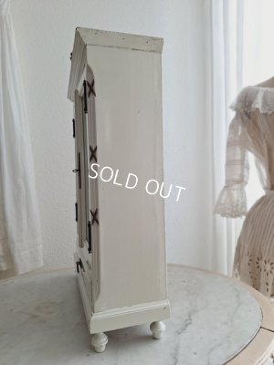 画像11: アンティークドールクローゼット