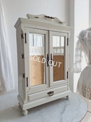 画像10: アンティークドールクローゼット