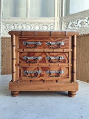 画像2: アンティ―クドールチェスト