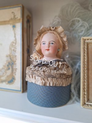 antiquebiscuitdoll