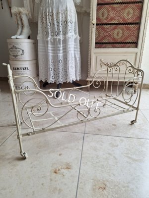 画像4: アイアン製ドールベッド