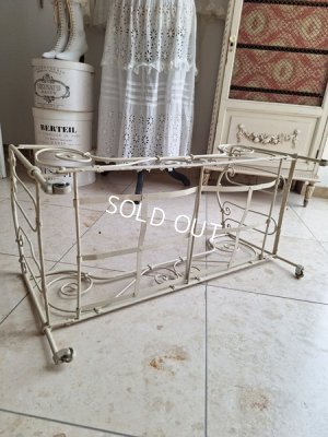 画像16: アイアン製ドールベッド