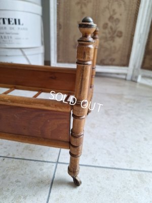 画像13: アンティークドールベッド