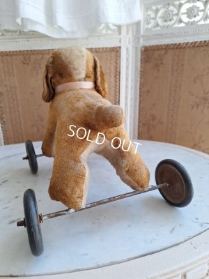 画像11: 車輪付フレンチ犬