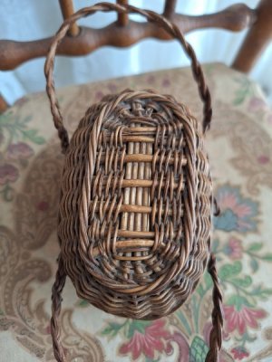 画像11: アンティークドールバスケット