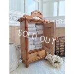 画像: レース付ドールキャビネット