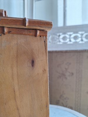 画像19: レース付ドールキャビネット