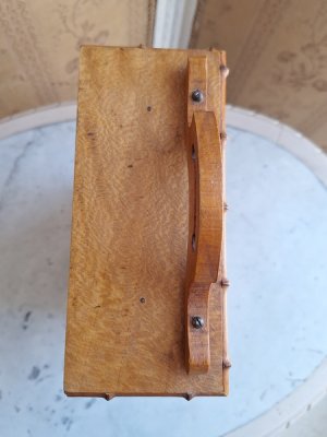 画像10: レース付ドールキャビネット