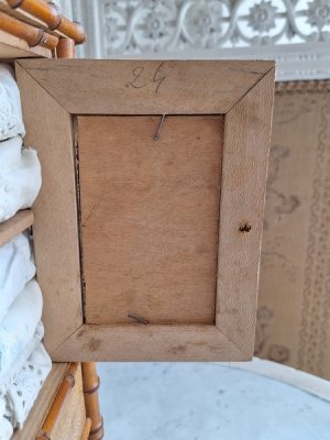 画像14: レース付ドールキャビネット