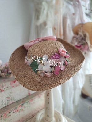 dollhat