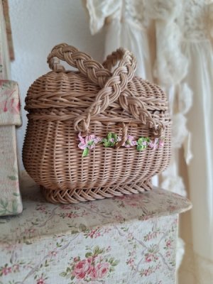 rococodollbasket