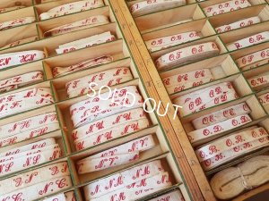 画像15: イニシャルテープキャビネット