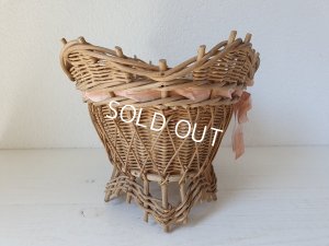 画像14: クッション付きリボンバスケット