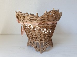 画像13: クッション付きリボンバスケット