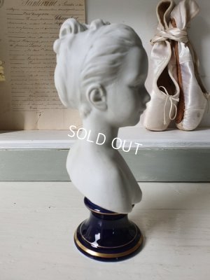 画像3: Louise Brongniar胸像