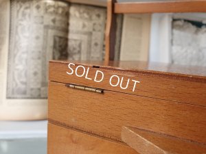 画像12: 猫脚の小さなソーイングボックス