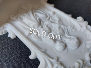 画像5: アンティーク聖母子聖水盤