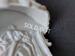 画像7: アンティーク聖母子聖水盤