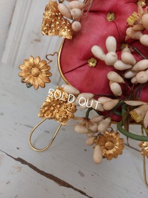 画像8: アンティークワックス付きグローブドマリエクッションスタンド