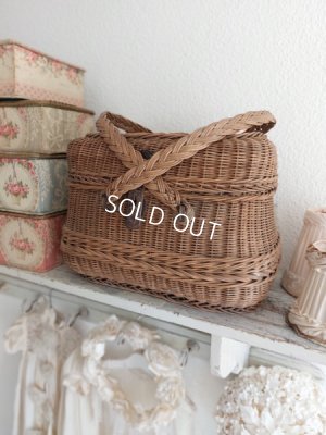 antiquebasket