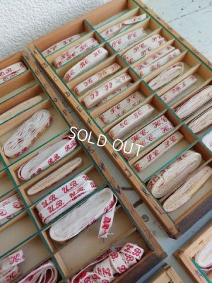 画像21: アンティークイニシャルテープキャビネット