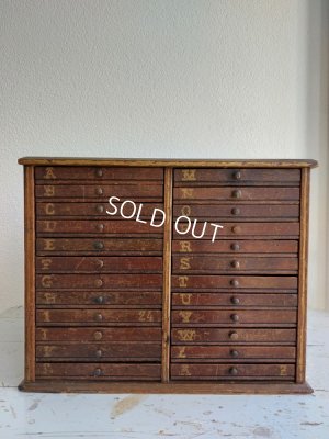 画像3: アンティークイニシャルテープキャビネット